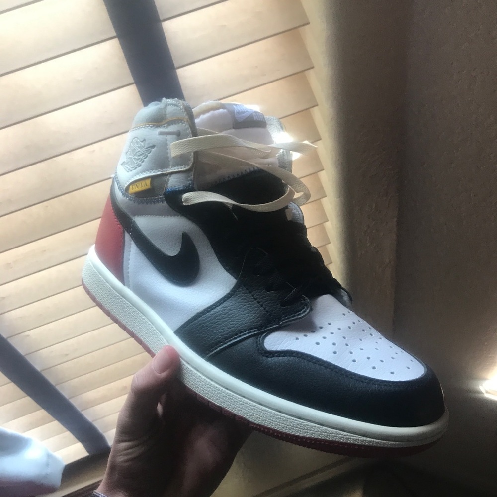 Air Jordan 1 black toe union